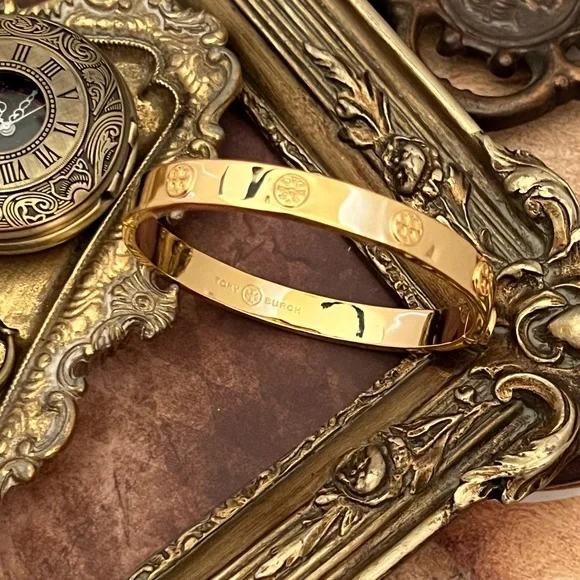 TORY BURCH • Gold 7mm Logo Miller Studded Hinge Bangle Bracelet - Picture 5 of 5